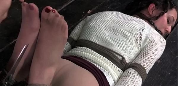  Hogtied sub Bonnie Day toes bitten